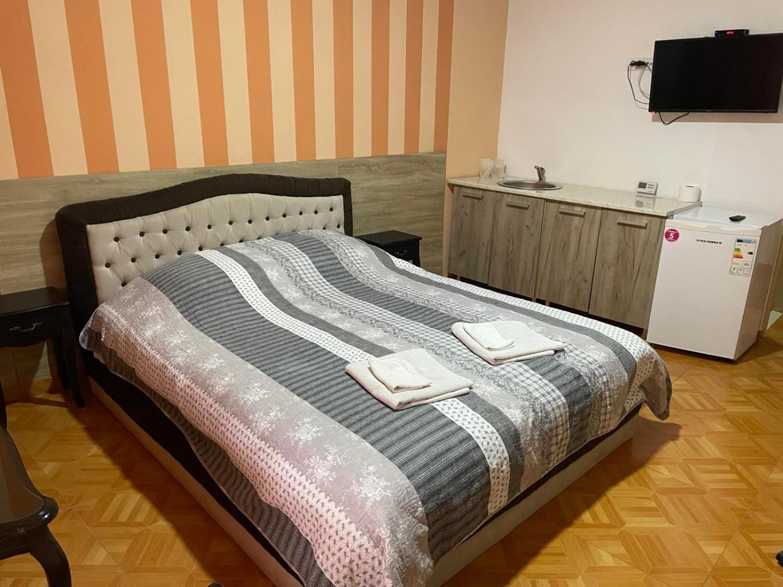 Bed&Breakfast Intermezzo Caffe Kikinda 外观 照片