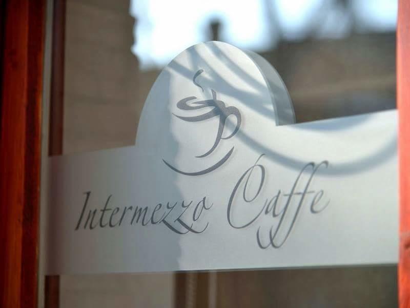 Bed&Breakfast Intermezzo Caffe Kikinda 外观 照片