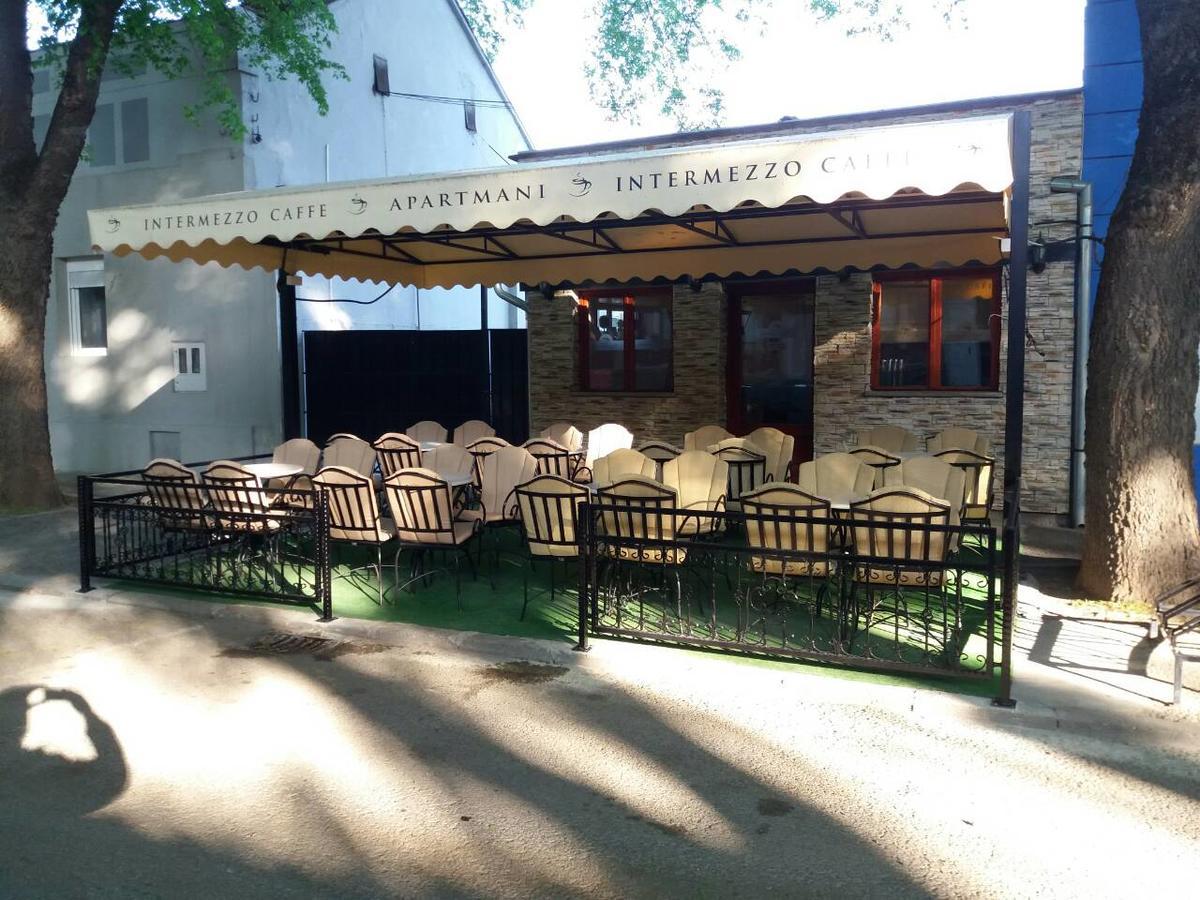 Bed&Breakfast Intermezzo Caffe Kikinda 外观 照片